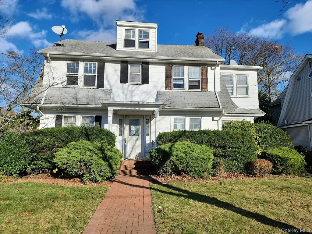 39 Hilbert Street Hempstead NY 11550