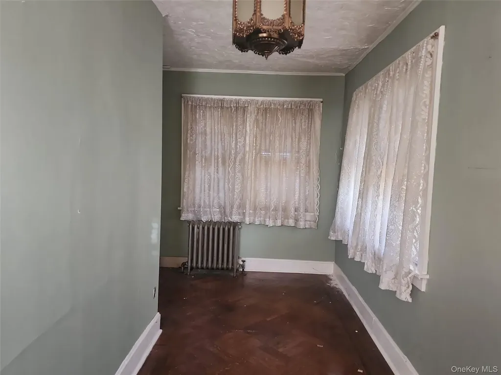 39 Hilbert Street Hempstead NY 11550