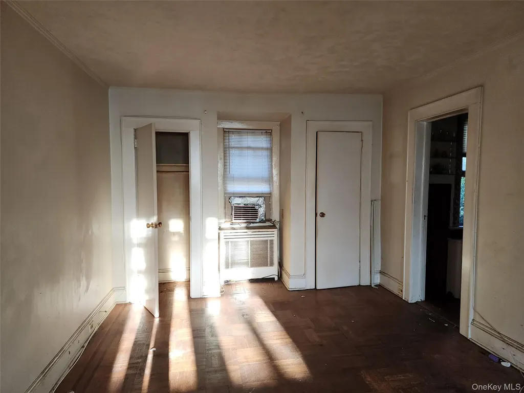 39 Hilbert Street Hempstead NY 11550
