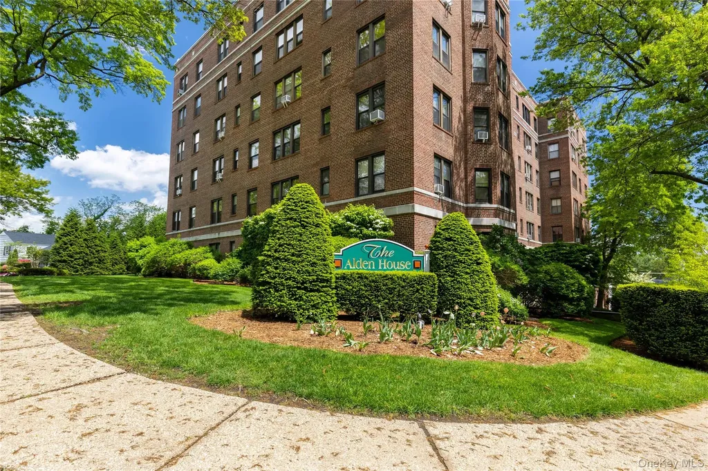 11 Alden Road Larchmont NY 10538