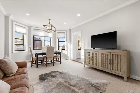 11 Alden Road Larchmont NY 10538