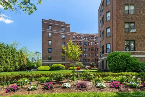 11 Alden Road Larchmont NY 10538