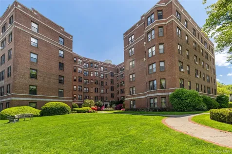 11 Alden Road Larchmont NY 10538