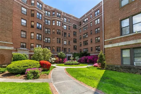 11 Alden Road Larchmont NY 10538