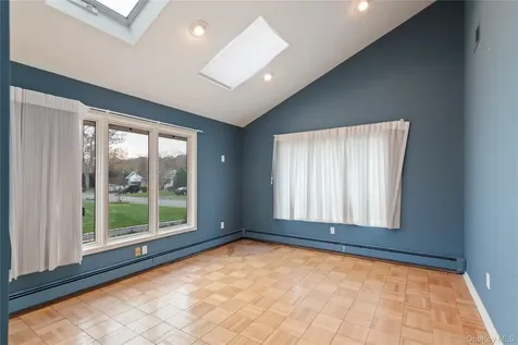 9 Oak Shore Drive Bayville NY 11709