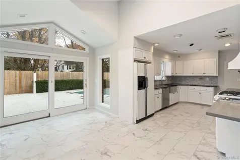 9 Oak Shore Drive Bayville NY 11709