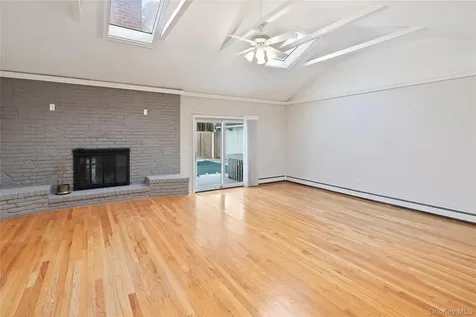 9 Oak Shore Drive Bayville NY 11709