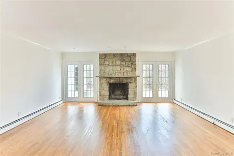 65 Red Oak Lane Mount Kisco NY 10549