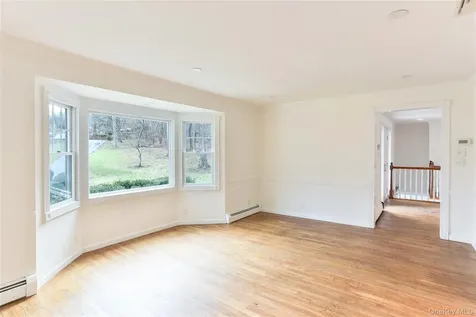 65 Red Oak Lane Mount Kisco NY 10549