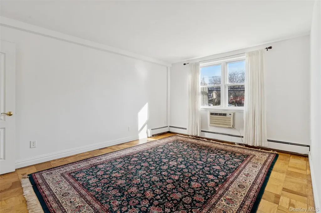 157 Hempstead Avenue Lynbrook NY 11563