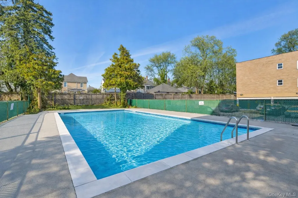 157 Hempstead Avenue Lynbrook NY 11563