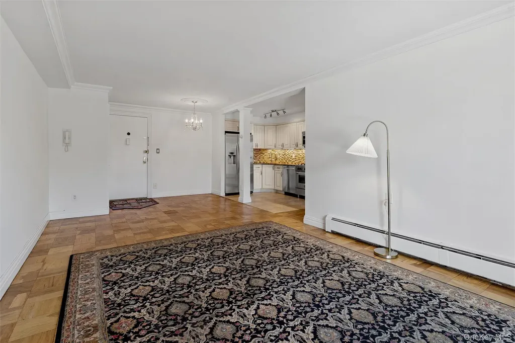 157 Hempstead Avenue Lynbrook NY 11563