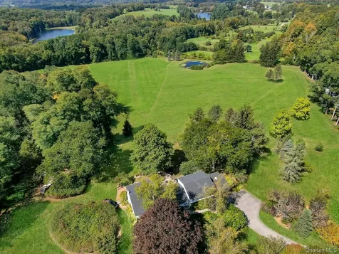 104 N Garden Drive Pawling NY 12564