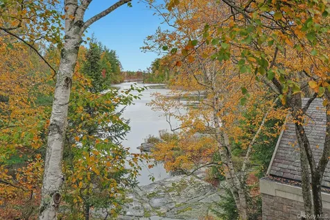 104 N Garden Drive Pawling NY 12564