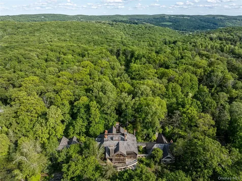 104 N Garden Drive Pawling NY 12564