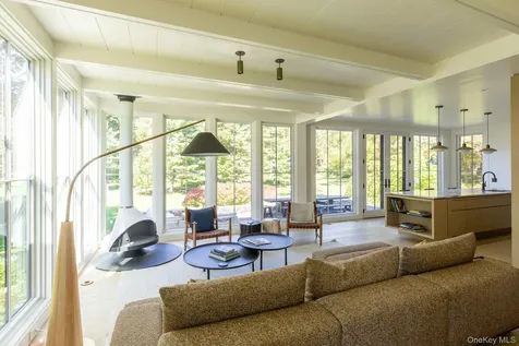 4-6 Old Primrose Hill Road Rhinebeck NY 12572