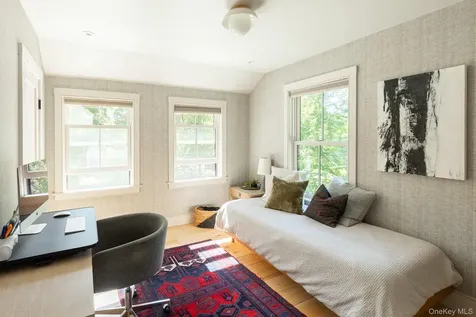 4-6 Old Primrose Hill Road Rhinebeck NY 12572