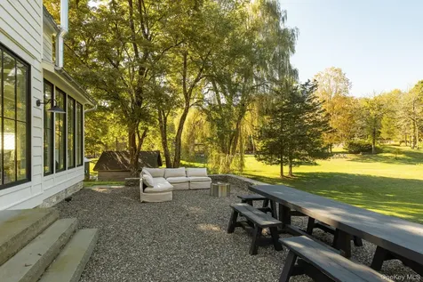 4-6 Old Primrose Hill Road Rhinebeck NY 12572