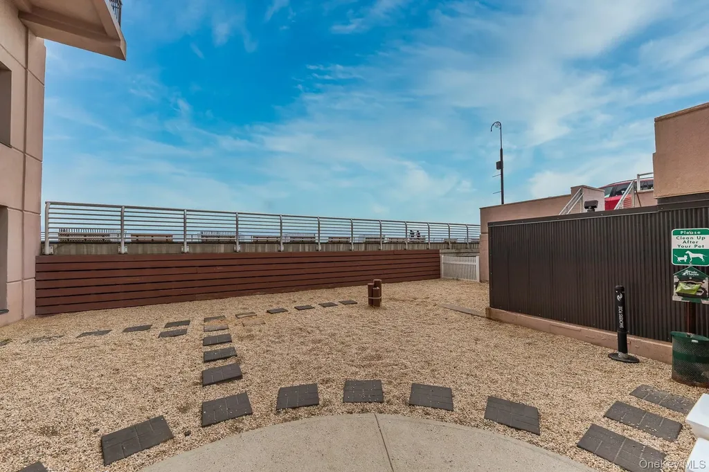 100 W Broadway Long Beach NY 11561