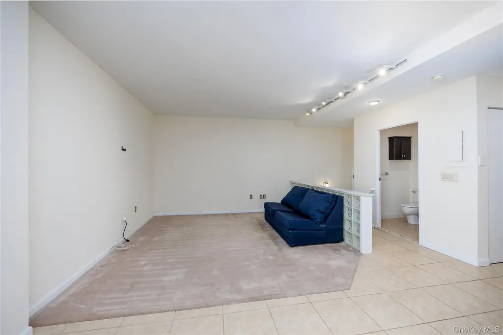 100 W Broadway Long Beach NY 11561