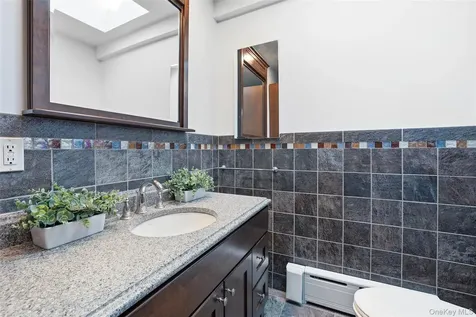 331 Old Colony Road Hartsdale NY 10530