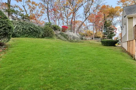 331 Old Colony Road Hartsdale NY 10530