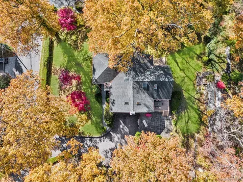 331 Old Colony Road Hartsdale NY 10530