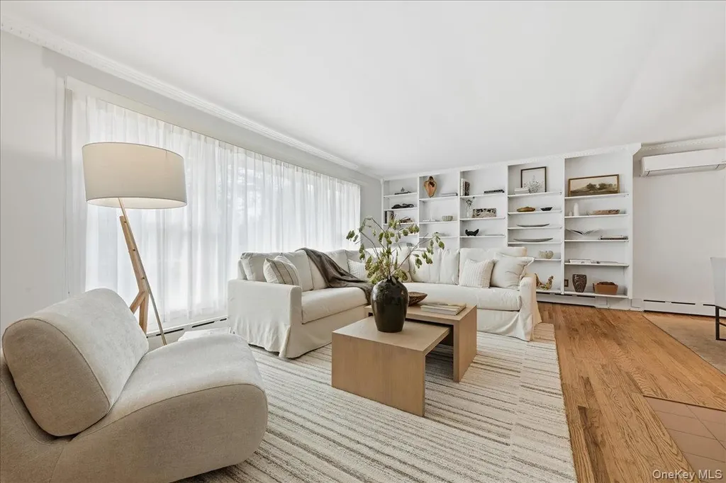 89 Woodsome Road Babylon NY 11702