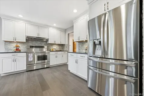 89 Woodsome Road Babylon NY 11702