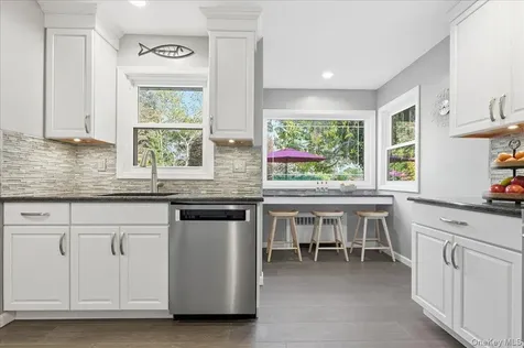 89 Woodsome Road Babylon NY 11702