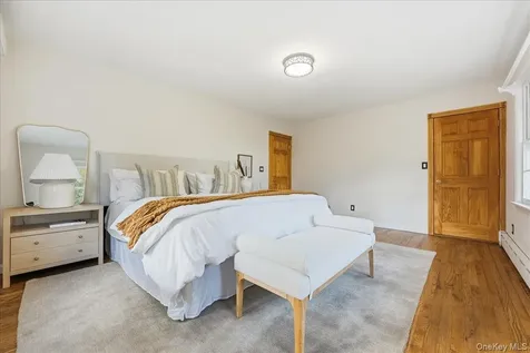 89 Woodsome Road Babylon NY 11702