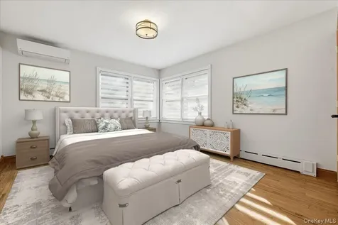 89 Woodsome Road Babylon NY 11702