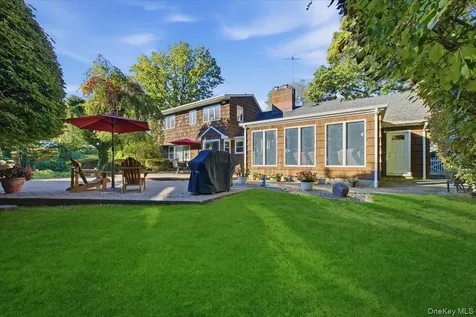 89 Woodsome Road Babylon NY 11702