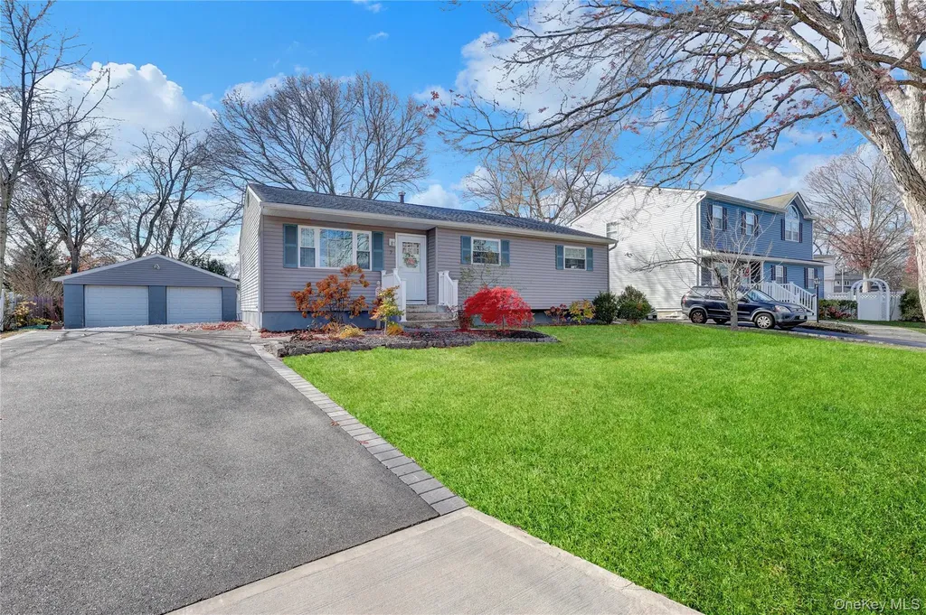 7 Winston Road Centereach NY 11720