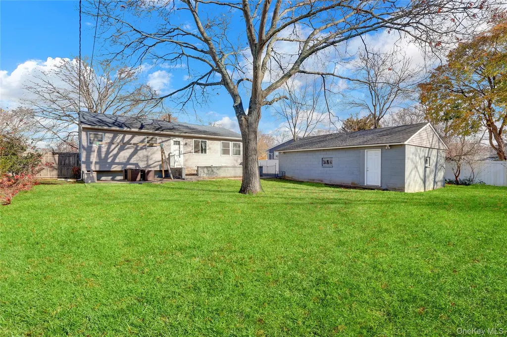 7 Winston Road Centereach NY 11720