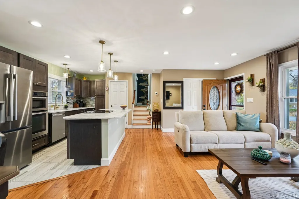 3 Garden Drive New Windsor NY 12553
