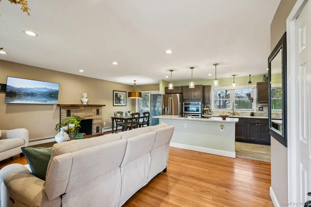 3 Garden Drive New Windsor NY 12553