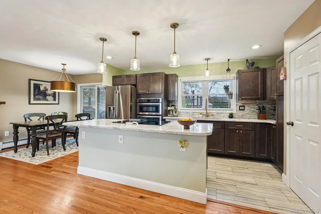 3 Garden Drive New Windsor NY 12553