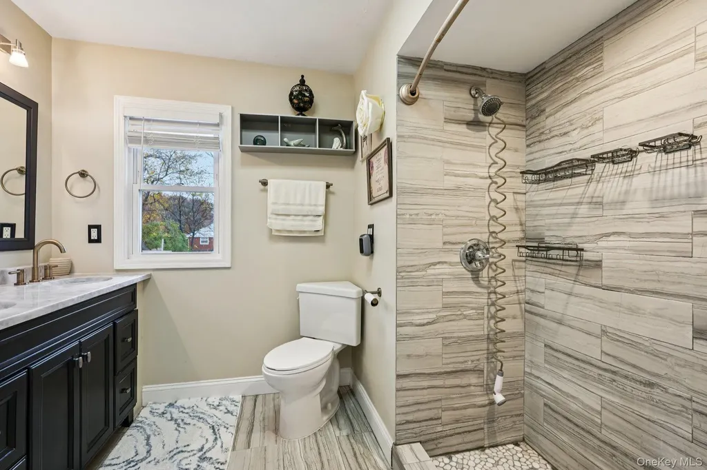 3 Garden Drive New Windsor NY 12553