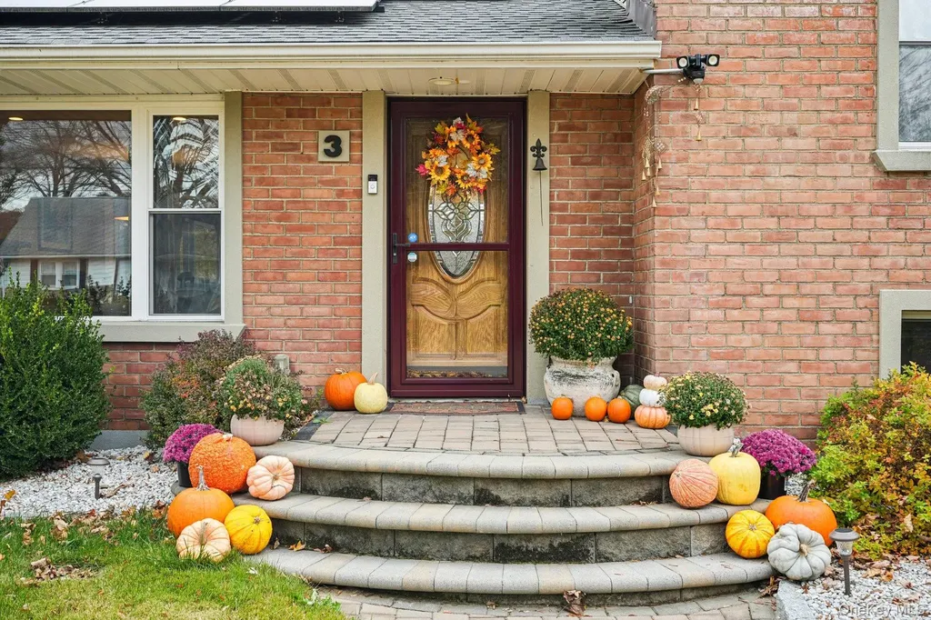 3 Garden Drive New Windsor NY 12553