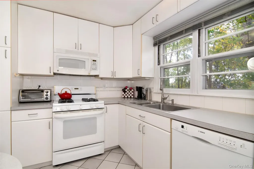 18 Eldredge Place Dobbs Ferry NY 10522
