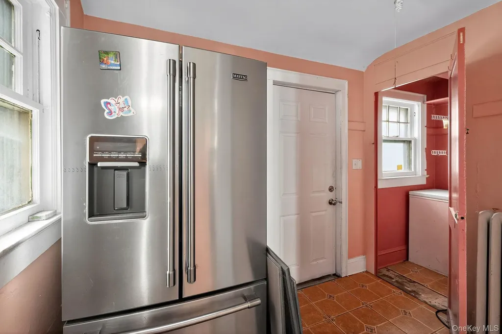 82 E Clinton Avenue Roosevelt NY 11575