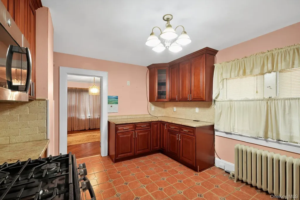 82 E Clinton Avenue Roosevelt NY 11575