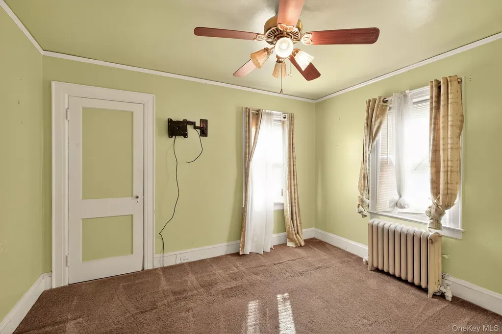 82 E Clinton Avenue Roosevelt NY 11575