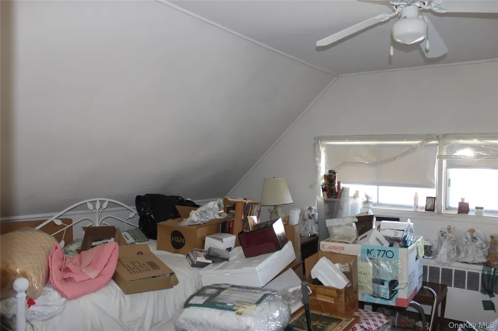 248 Twin Lane E Wantagh NY 11793
