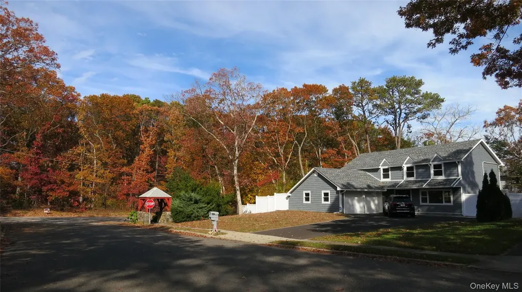 1 Eliot Drive Lake Grove NY 11755