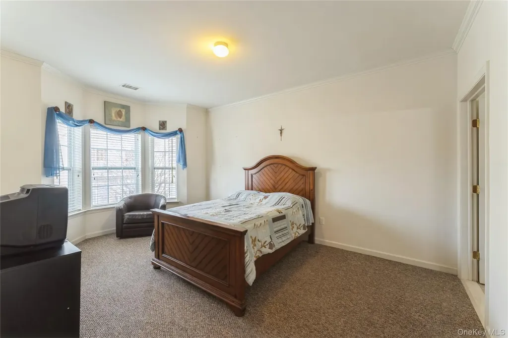 357 Spring Drive East Meadow NY 11554