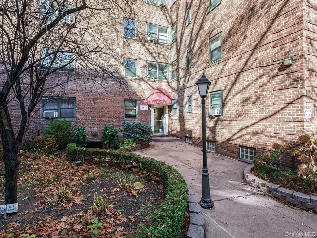 102-55 67th Road Forest Hills NY 11375