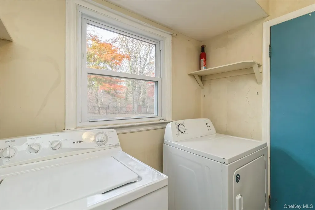 15 Mobrey Lane Smithtown NY 11787