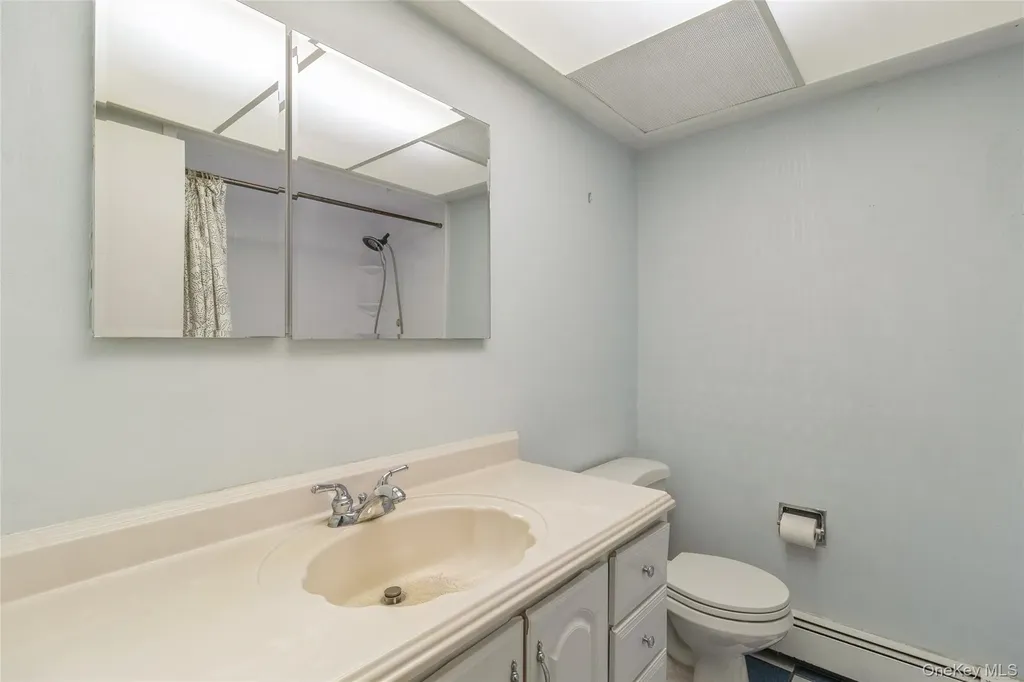 15 Mobrey Lane Smithtown NY 11787